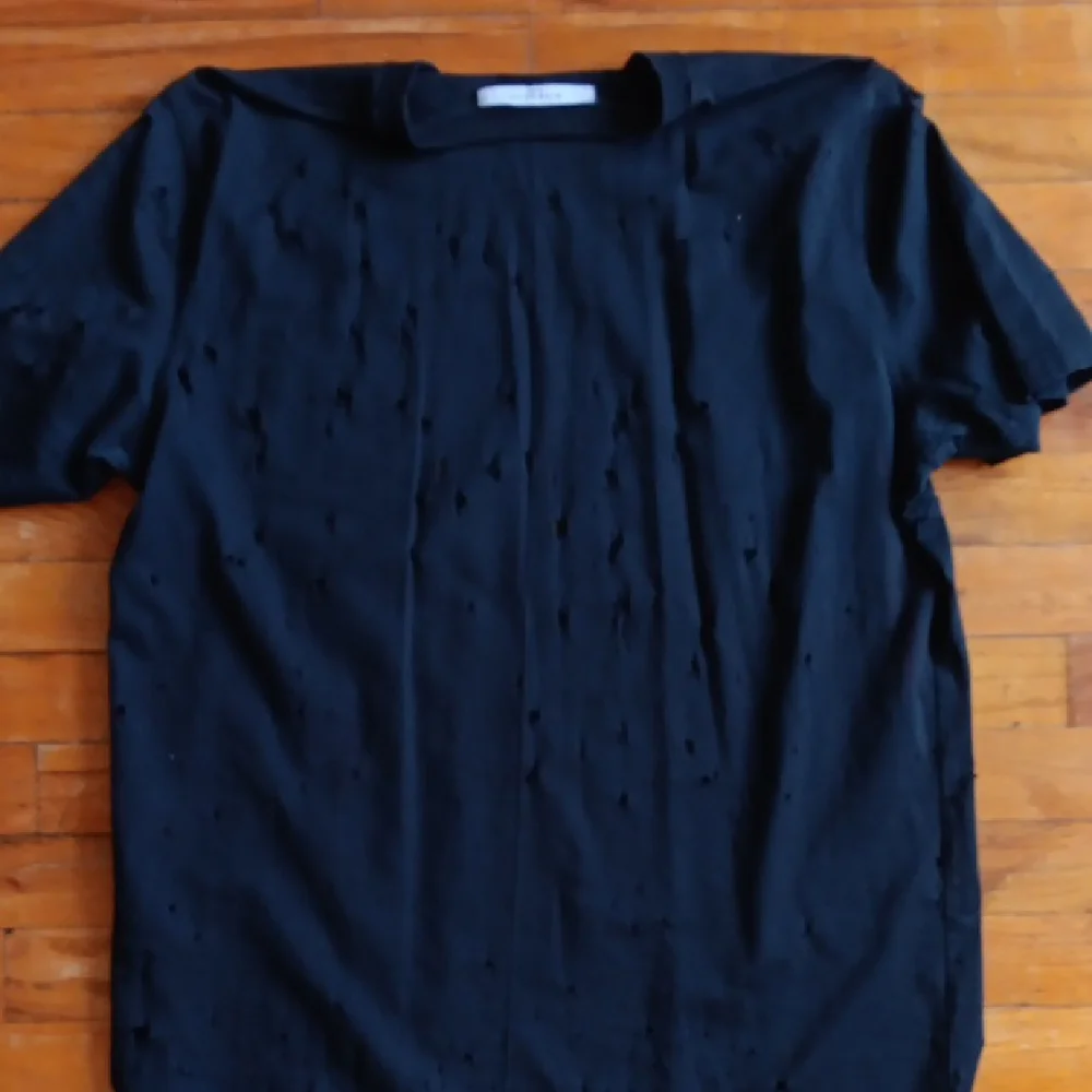Givenchy Black Distressed Cotton Short Sleeve Tee Unisex XS EUC - Picture 5 of 6